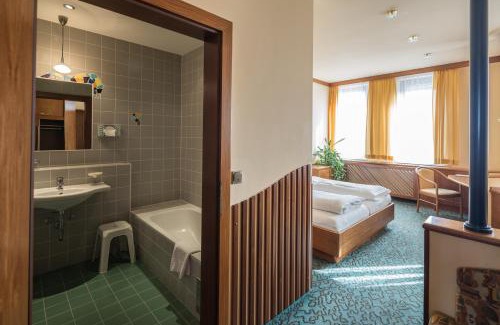 Favoriten Hotel | Discover Hotel Eitljörg: Pet-Friendly & Family Accommodations