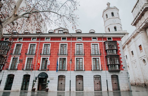 Valladolid City Centre House | Experience Hotel Zenit Coloquio - 4-Star Getaway with Spa