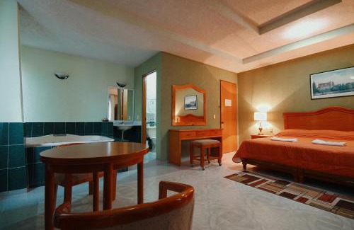 Zitacuaro Hotel | Explore Comfort at Hotel El Conquistador Monarca