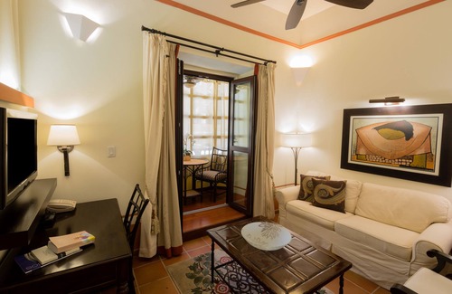 Catedral Hotel | Experience Comfort at Hotel El Convento with Pool & Spa