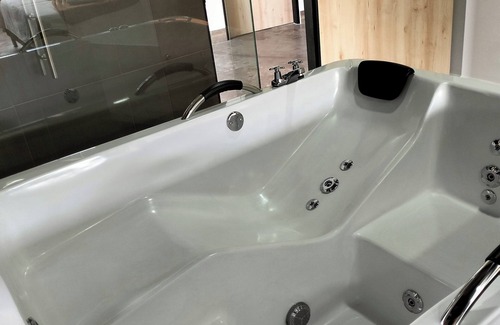 Marinilla Hotel | Relaxing Retreat at Hotel el Cordobés with Spa & Hot Tub