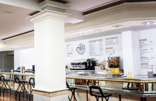 Chauchina Hotel | Cozy Hotel El Cruce Chauchina: Family-Friendly Dining & More