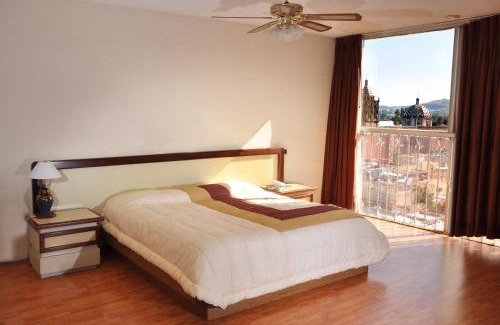 Centro Hotel | Discover Hotel El Monte: Family-Friendly with Breakfast Included