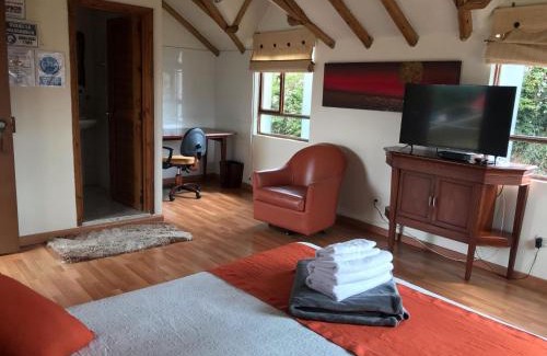 Chia Hotel | Welcoming Hotel El Portal de las Flores with Family Amenities