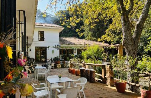 Ojen Hotel | Pet-Friendly Getaway at Hotel El Refugio de Juanar