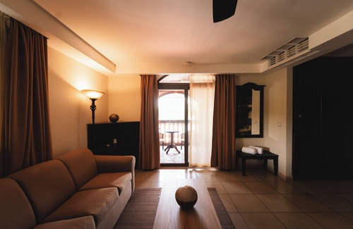 Granada Hotel | Discover Hotel El Reith: Family-Friendly Escape in Granada