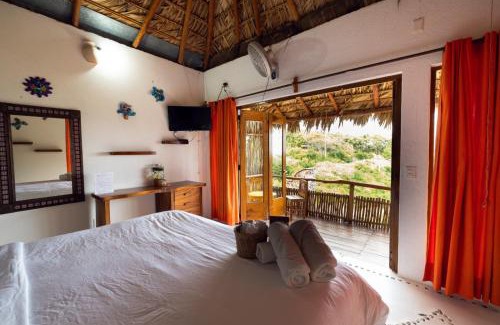 Cuatunalco Hotel | Beachfront Escape at Hotel el Risco with Pool & Breakfast