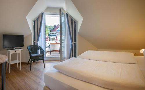 Grunhof Hotel | Discover Hotel Elbblick: Pet-Friendly with Top Ratings