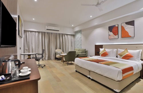 Surat Hotel | Highly Rated Hotel Elements with Family-Friendly Amenities