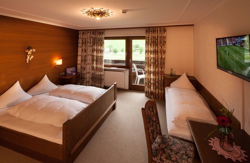 Schoppernau Hotel | Experience Comfort at Hotel Elisabeth - Rated 9.6/10!