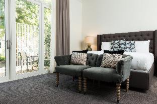 West Campus Hotel | Discover Hotel Ella: Oceanfront Retreat with Pool Access
