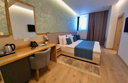 Bisce Polje Hotel | Hotel Emerald: Family-Friendly Stay with Top Guest Ratings