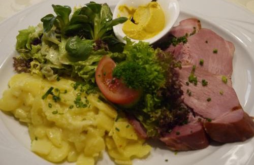 Endingen am Kaiserstuhl Hotel | Discover Hotel Engel: Pet-Friendly with Family Amenities