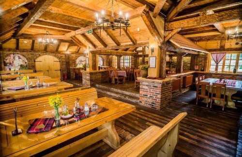 Zabljak Hotel | Pet-Friendly Hotel Enigma with Breakfast & Dining Options