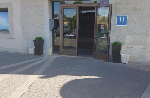 Guijuelo Hotel | Hotel Entredos: Pet-Friendly Stay with High Guest Ratings