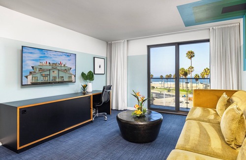 Venice Hotel | Experience Hotel Erwin Venice Beach: Ocean Views & Spa