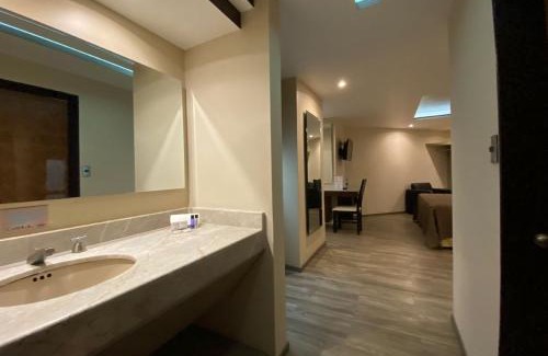 Lindavista Hotel | Comfortable Hotel Escala Central del Norte with Great Amenities