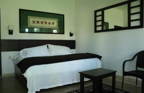 Atlixco Hotel | Relax at Hotel Esmeralda: 4-Star Stay with Pool & Spa