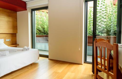 Olot Hotel | Discover Hotel Estació: Delightful Dining and Breakfast Awaits