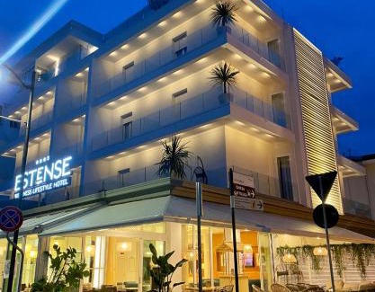 Gatteo a Mare Hotel | Discover Hotel Estense: Oceanfront Retreat with Spa Access