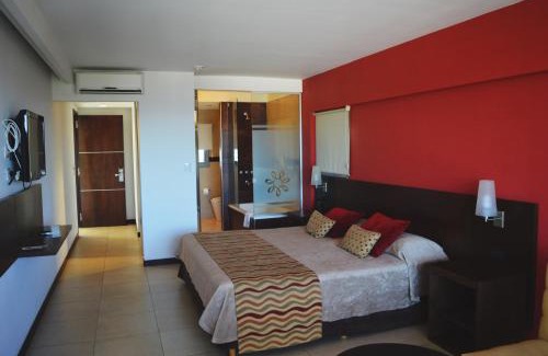 Villa Carlos Paz Hotel | Unforgettable Stay at Hotel Estilo MB - Villa Carlos Paz