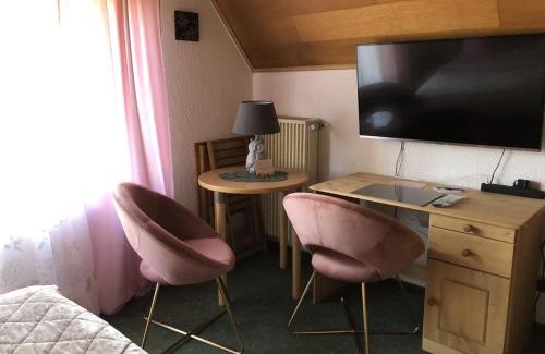 Gransdorf Bed & Breakfast | Pet Friendly Hotel Eulenhof with Ocean View & Restaurant