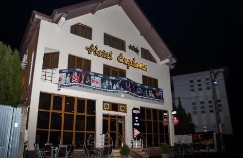 Craiova Hotel | Budget-Friendly Hotel Euphoria: Family-Friendly & Rated 8.7