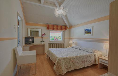 Sorico Hotel | Discover Hotel Europa - Pet-Friendly with Ocean Views