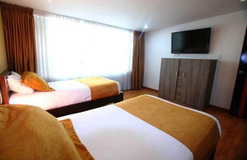 Quinta Paredes Hotel | Budget-Friendly Hotel Expo Inn Embajada - Rated 8.3/10