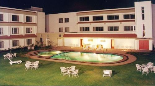 Jamnagar Hotel | Relax at Hotel Express Residency Jamnagar with Pool & Breakfast
