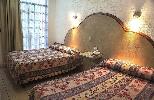 Tapachula Hotel | Discover Hotel Fénix: Relaxing Spa & Family-Friendly Dining