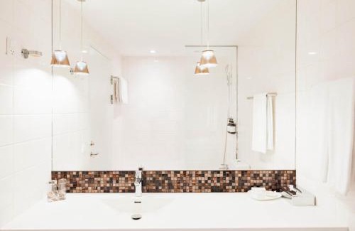 Torshavn Hotel | Relaxing Retreat at Hotel Føroyar with Spa & Family Amenities