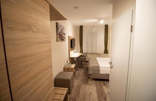 Fallersleben Hotel | Cozy Hotel Fallersleber Spieker: Family-Friendly Retreat
