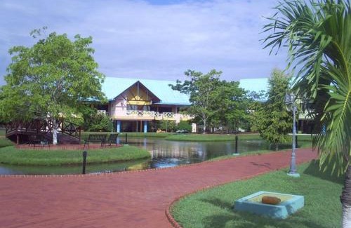 San Juan Bautista Hotel | Discover Hotel Faranda Guayacanes: Family-Friendly & Oceanfront