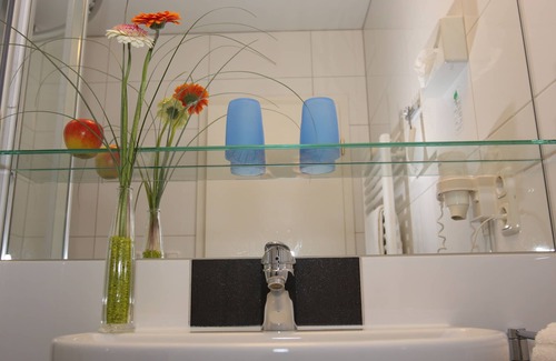 Bernau am Chiemsee Hotel | Relax at Hotel Farbinger Hof with Pool and Spa Amenities