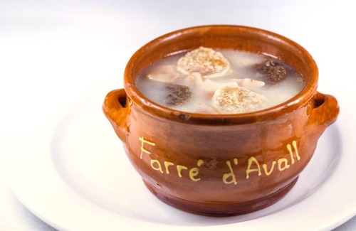 Barruera Hotel | Discover Hotel Farré D'avall: Family-Friendly Retreat