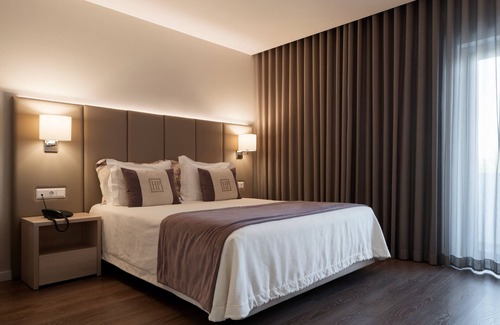 Fatima Hotel | Hotel Fatima: Premier 4-Star Stay with Spa & Family Amenities