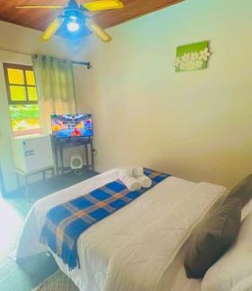 Chacara Paraiso Hotel | Family-Friendly Espaço Jequitibá with Oceanfront Pool
