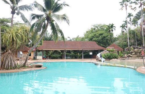 Pulau Tawar Resort | Family-Friendly Retreat at Felda Residence Tekam