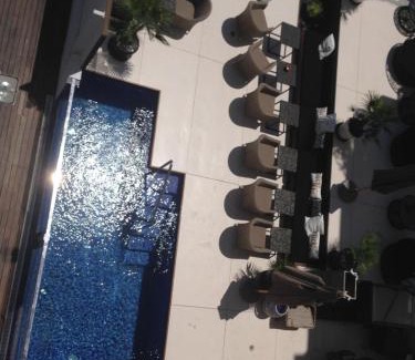 El Terreno Hotel | Hotel Feliz: Oceanfront Escape with Pool and High Ratings