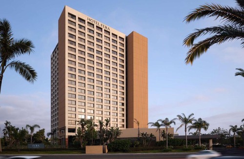 Anaheim Resort Hotel | Family-Friendly Hotel Fera Anaheim with Oceanfront Views