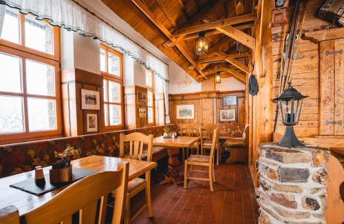 Oberwiesenthal Hotel | Oceanfront Fichtelberghaus: Pet-Friendly Retreat Awaits
