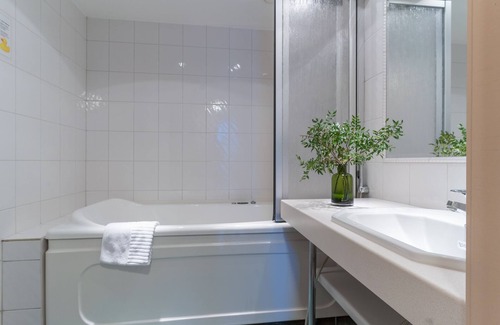 Salo Hotel | Fjalar Hotel: Rated 9.4/10 with Pool & Spa Amenities