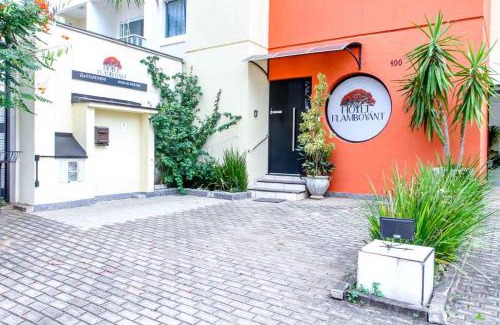 Taubate Hotel | Discover Hotel Bike Taubate: Pool, Breakfast & 9/10 Rated
