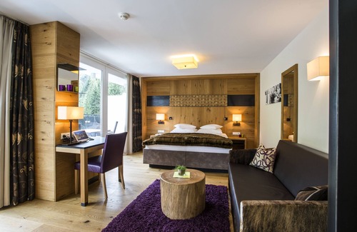 Ischgl Hotel | Experience Comfort at Hotel Fliana: 4-Star Retreat Awaits
