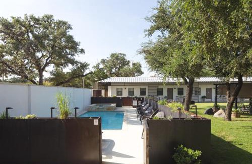Wimberley Hotel | Discover Hotel Flora and Fauna: Oceanfront Bliss Awaits