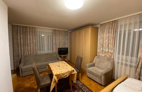 Unterallgau House | Affordable Family Stay at Hotel Flora with Child-Friendly Amenities