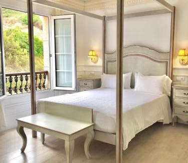 Malpica de Bergantinos Hotel | Discover Hotel Fonte do Fraile: Family-Friendly Retreat