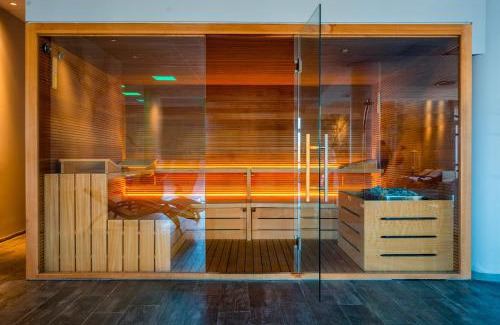 Rosolina Hotel | Relax at Hotel Formula Int. & Puravita SPA with Ocean Views