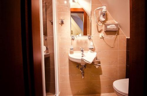 Chrudim Hotel | Discover Hotel Fortna: Exceptional 4-Star Amenities Await